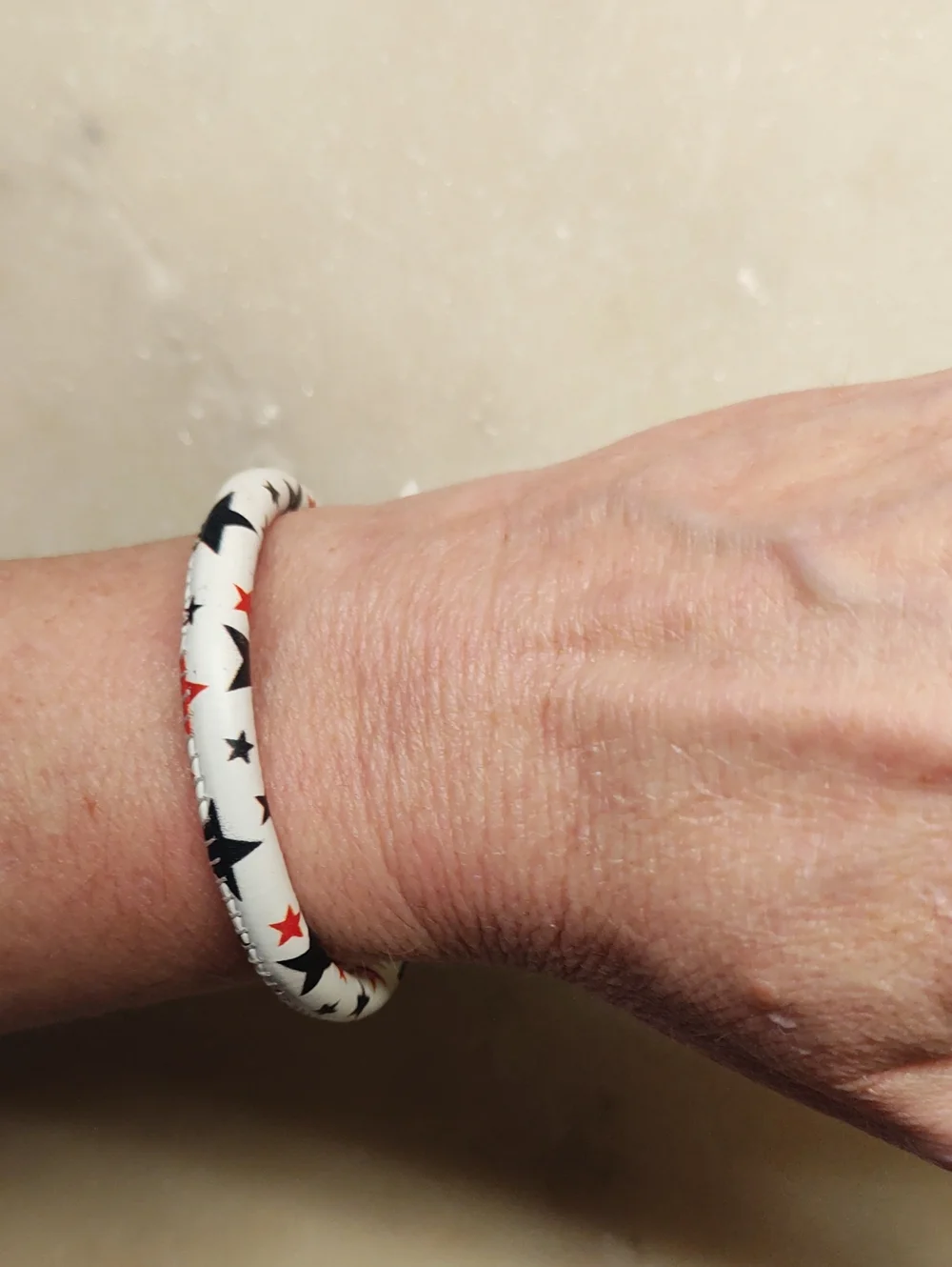NEW! Brighton Woodstock Charm Bracelet White/Blue/Red Stars Genuine Leather SM